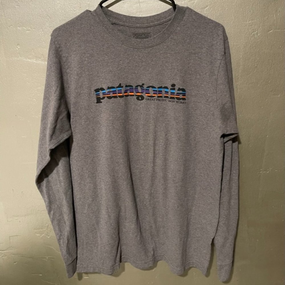Patagonia Men's Long Sleeve Logo T-Shirt Size Large